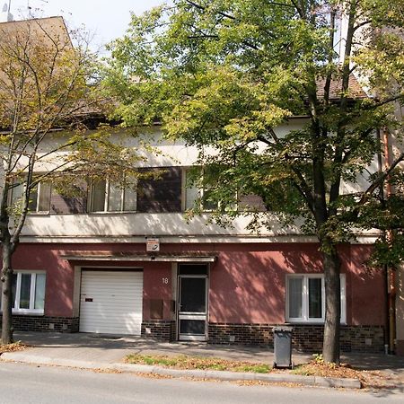 Penzion Hlinkova Plzen Ngoại thất bức ảnh